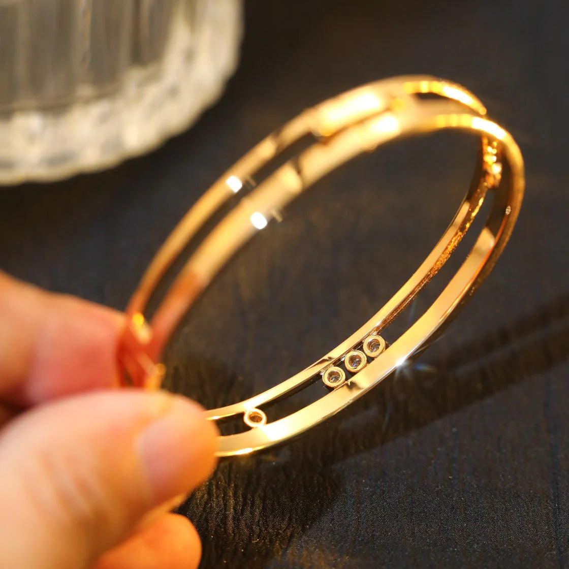 [⭐JeweliWhal]Move Romane Diamond Bangle Bracelet