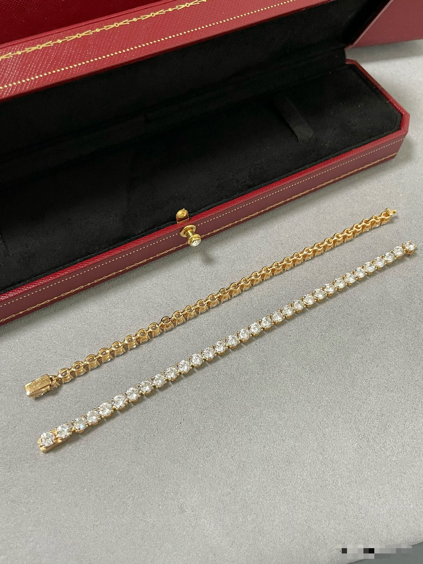 [⭐JeweliWhal jewelrys]TENNIS BRACELET WITH FULL DIAMOND SETTING