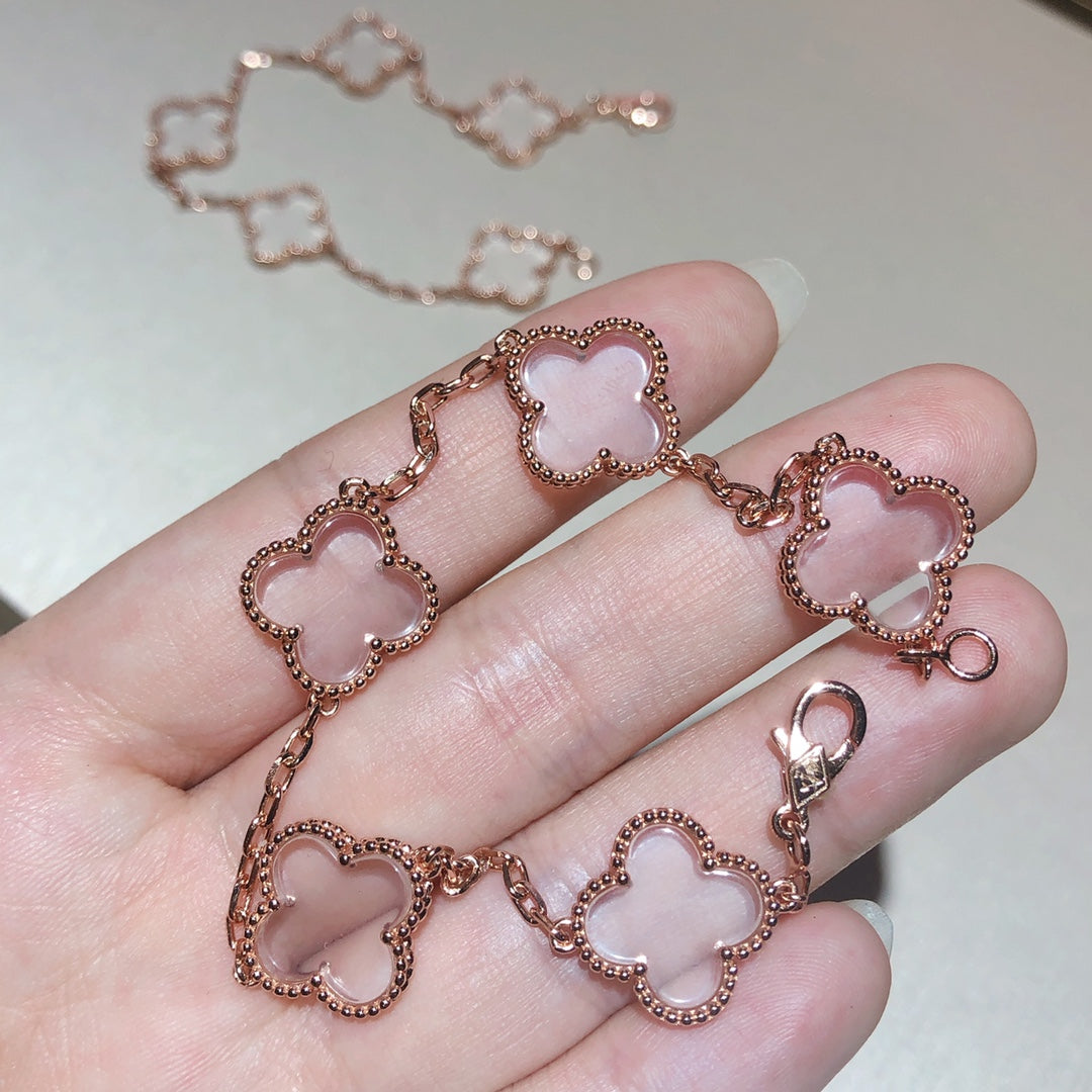 [⭐JeweliWhal]CLOVER 5 MOTIF ROCK CRYSTAL BRACELET