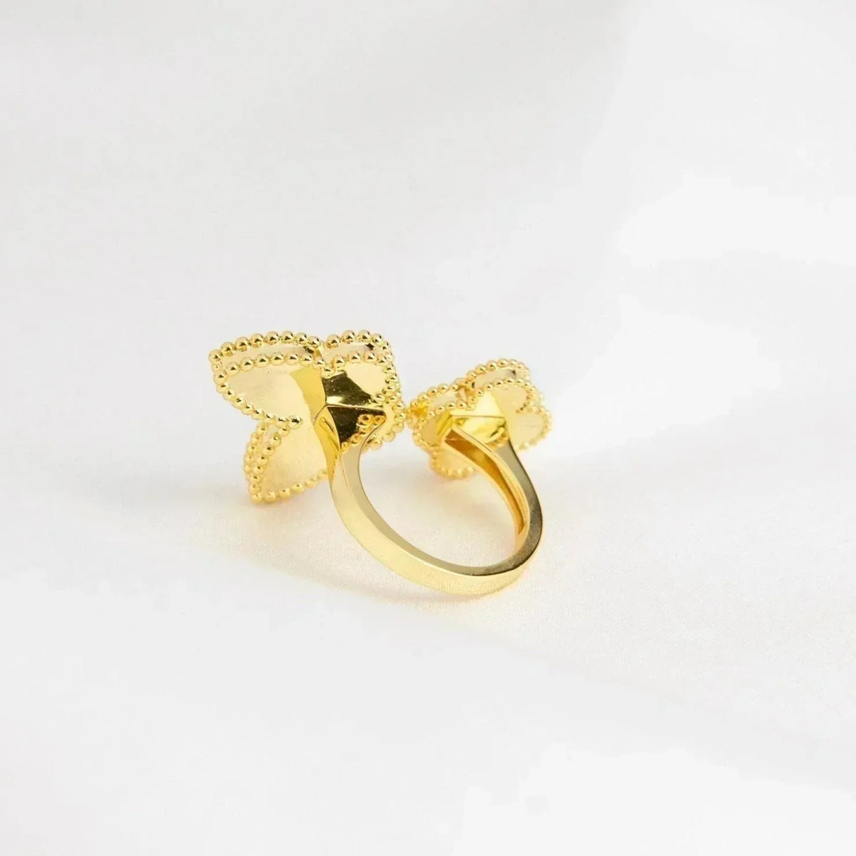 [⭐JeweliWhal]LUCKY BETWEEN THE FINGER RING