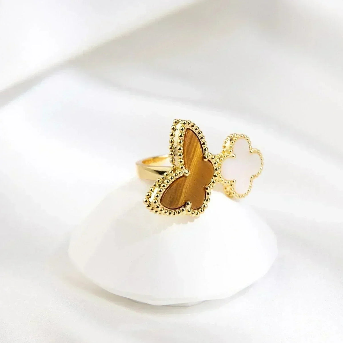 [⭐JeweliWhal]LUCKY BETWEEN THE FINGER RING