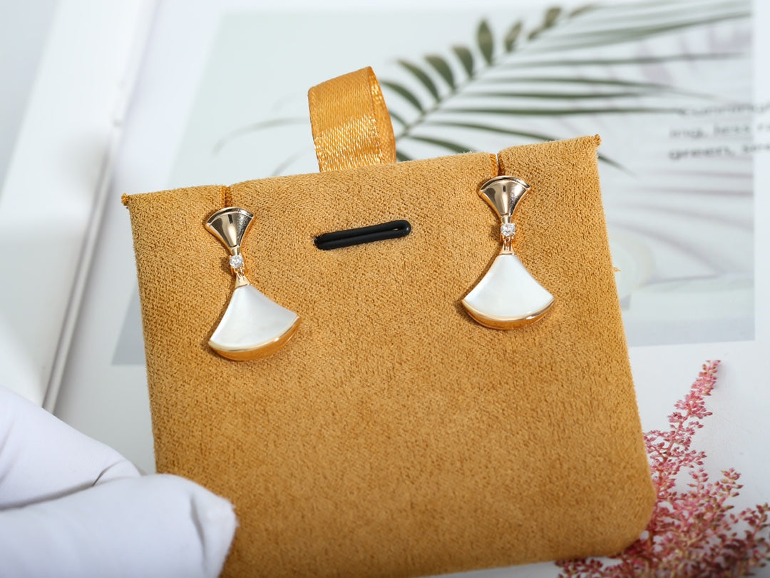 [⭐JeweliWhal]DREAM MOP PINK GOLD EARRINGS