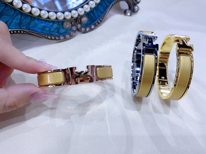 [⭐JeweliWhal]H CHAMPAGNE BRACELET