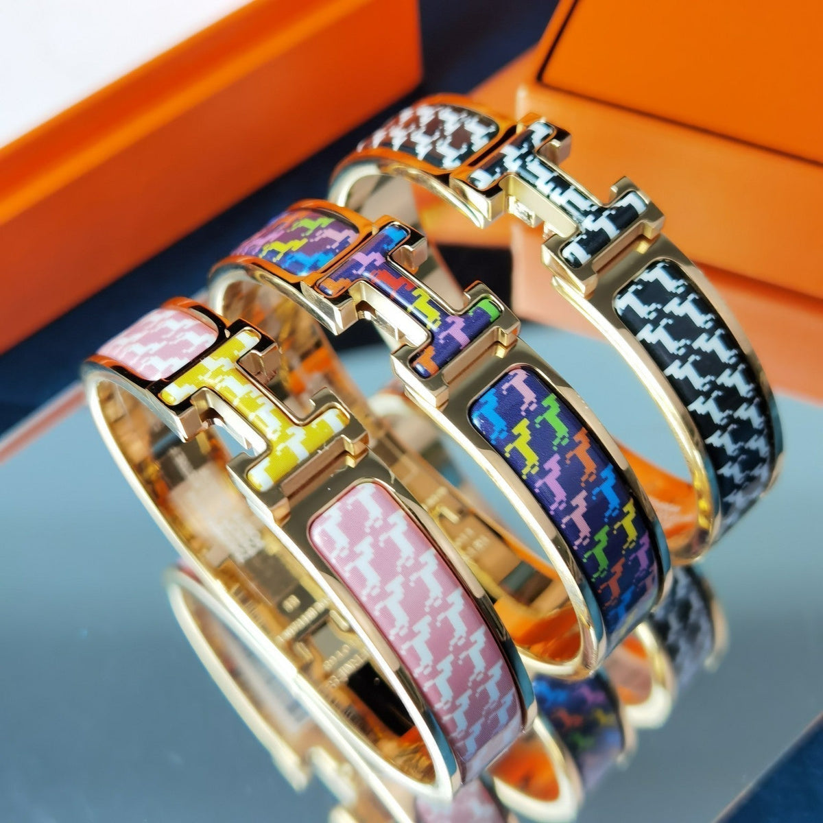 [⭐JeweliWhal]H HORSE BRACELET 12MM