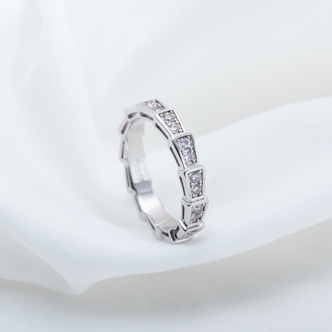 [⭐JeweliWhal]SERPENTI RING SILVER DIAMOND PAVED 3MM