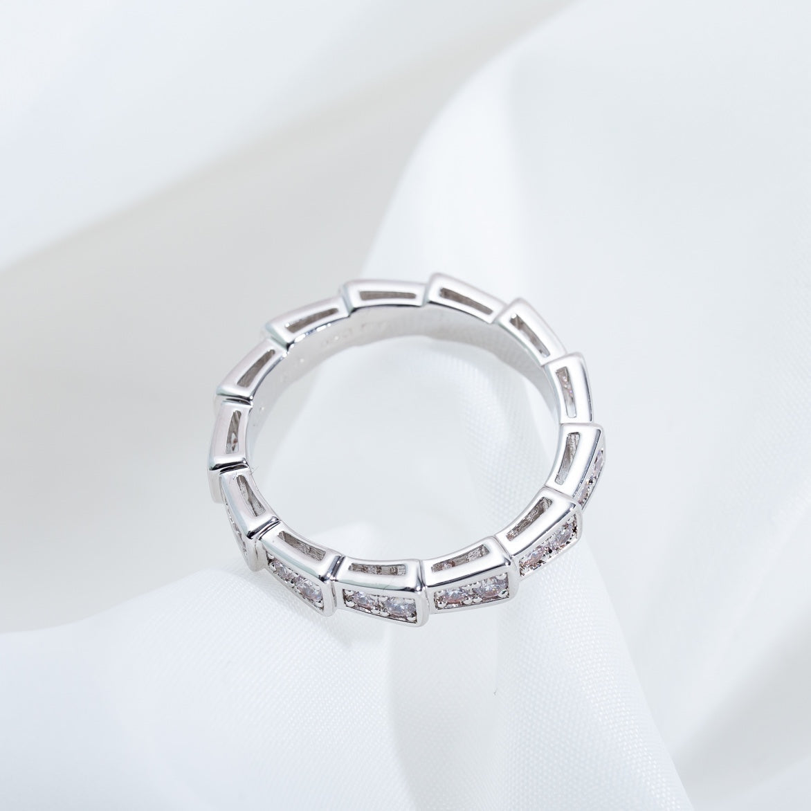 [⭐JeweliWhal]SERPENTI RING SILVER DIAMOND PAVED 3MM