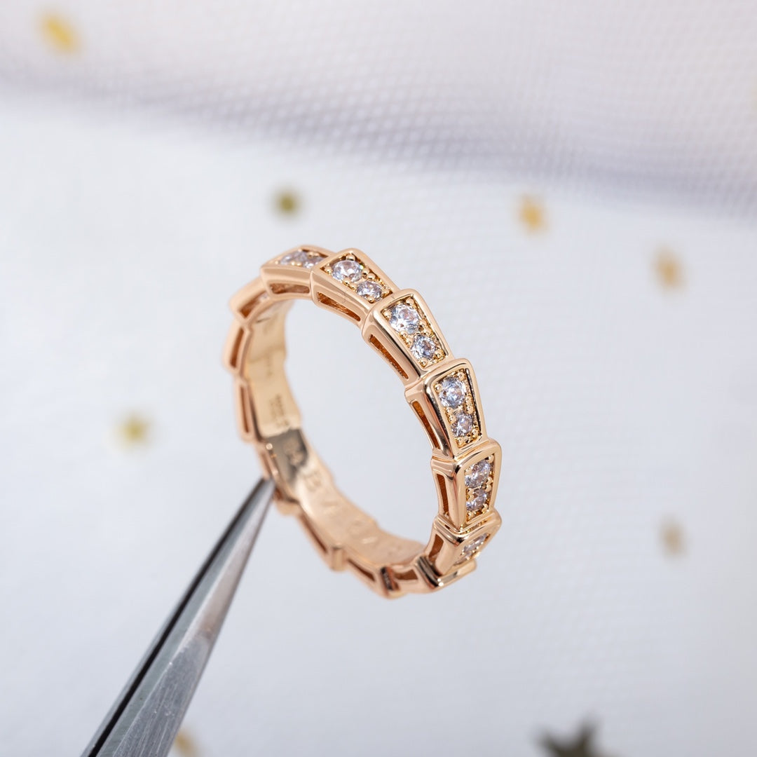 [⭐JeweliWhal]SERPENTI RING PINK GOLD DIAMOND PAVED 3MM