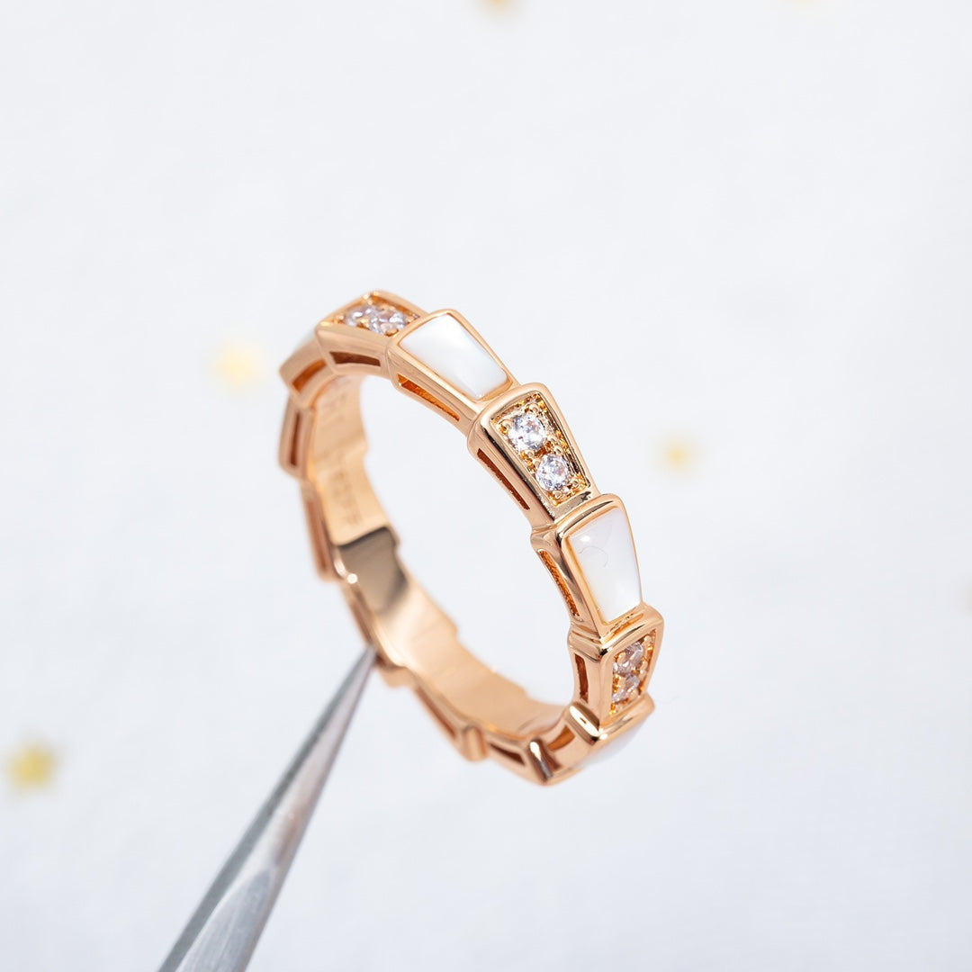[⭐JeweliWhal]SERPENTI RING PINK GOLD DIAMOND MOP 3MM