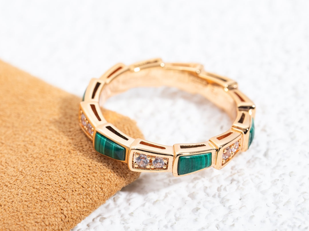 [⭐JeweliWhal]SERPENTI RING PINK GOLD MALACHITE DIAMOND 3MM