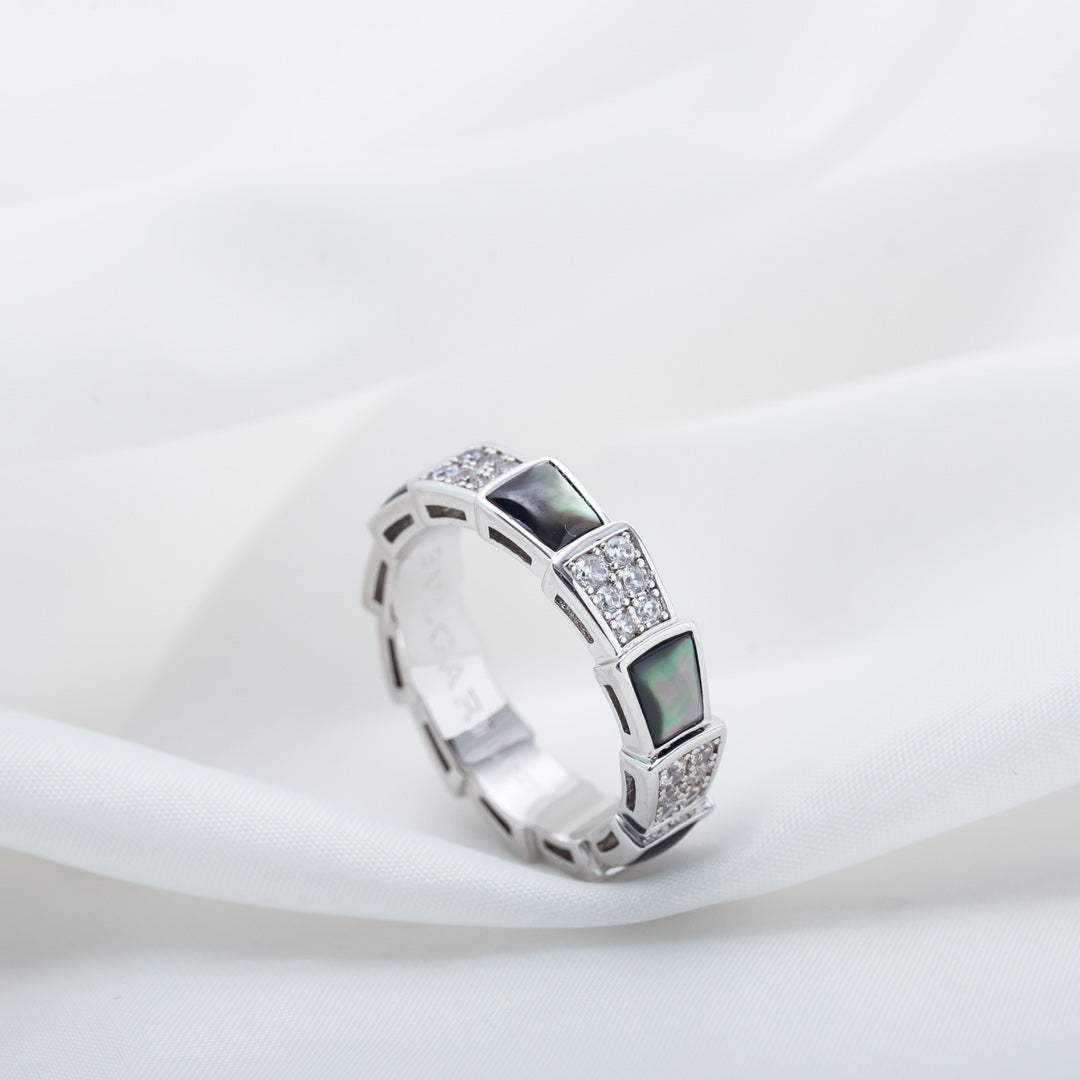 [⭐JeweliWhal]SERPENTI RING SILVER DIAMOND BLACK MOP 4MM