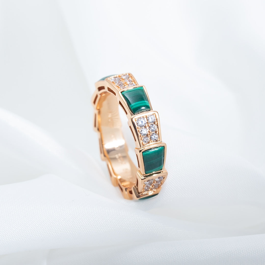 [⭐JeweliWhal]SERPENTI RING PINK GOLD MALACHITE DIAMOND PAVED 4MM