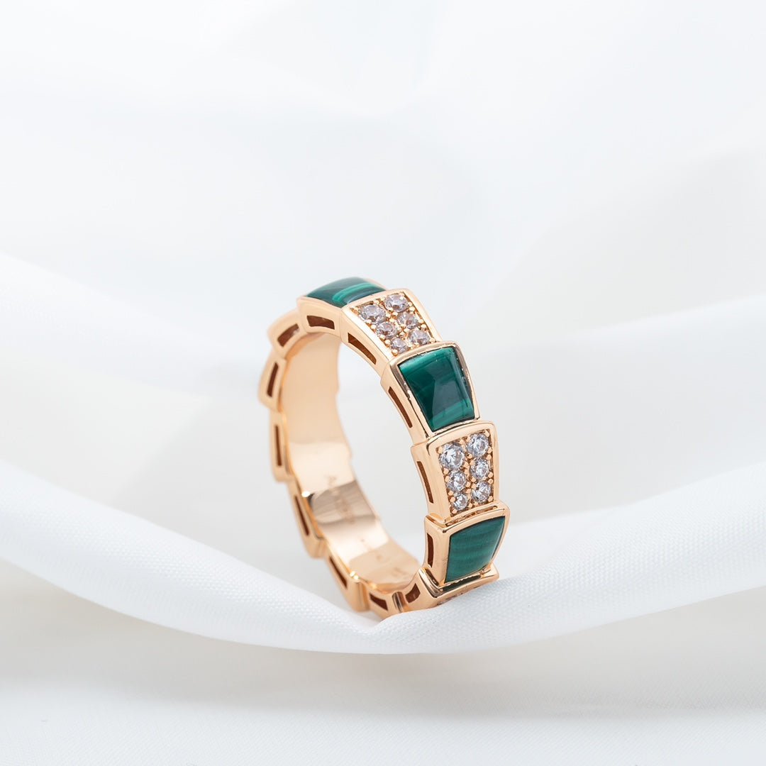 [⭐JeweliWhal]SERPENTI RING PINK GOLD MALACHITE DIAMOND PAVED 4MM