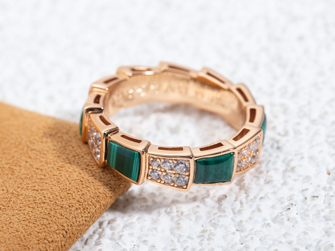 [⭐JeweliWhal]SERPENTI RING PINK GOLD MALACHITE DIAMOND PAVED 4MM