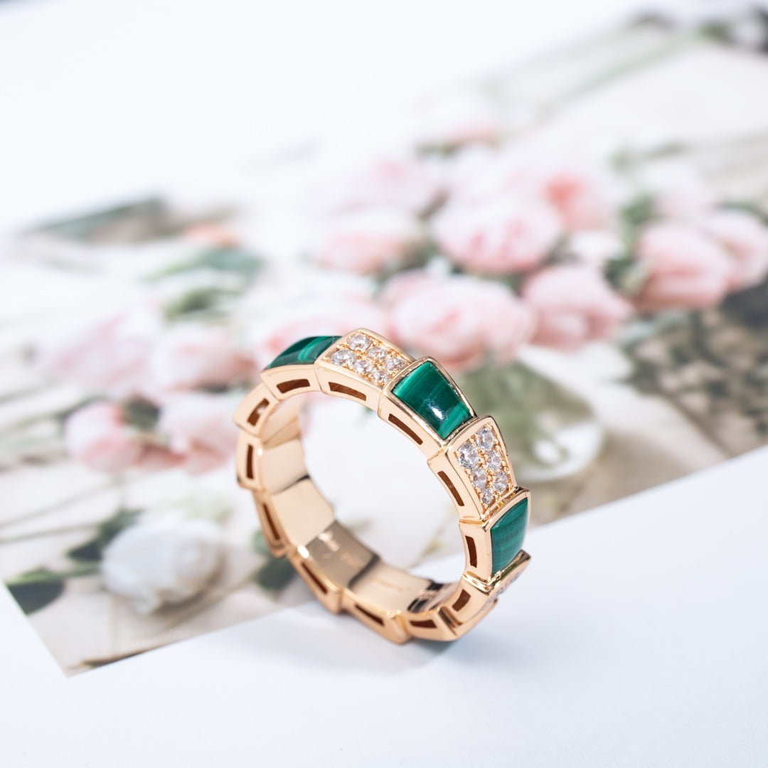 [⭐JeweliWhal]SERPENTI RING PINK GOLD MALACHITE DIAMOND PAVED 4MM