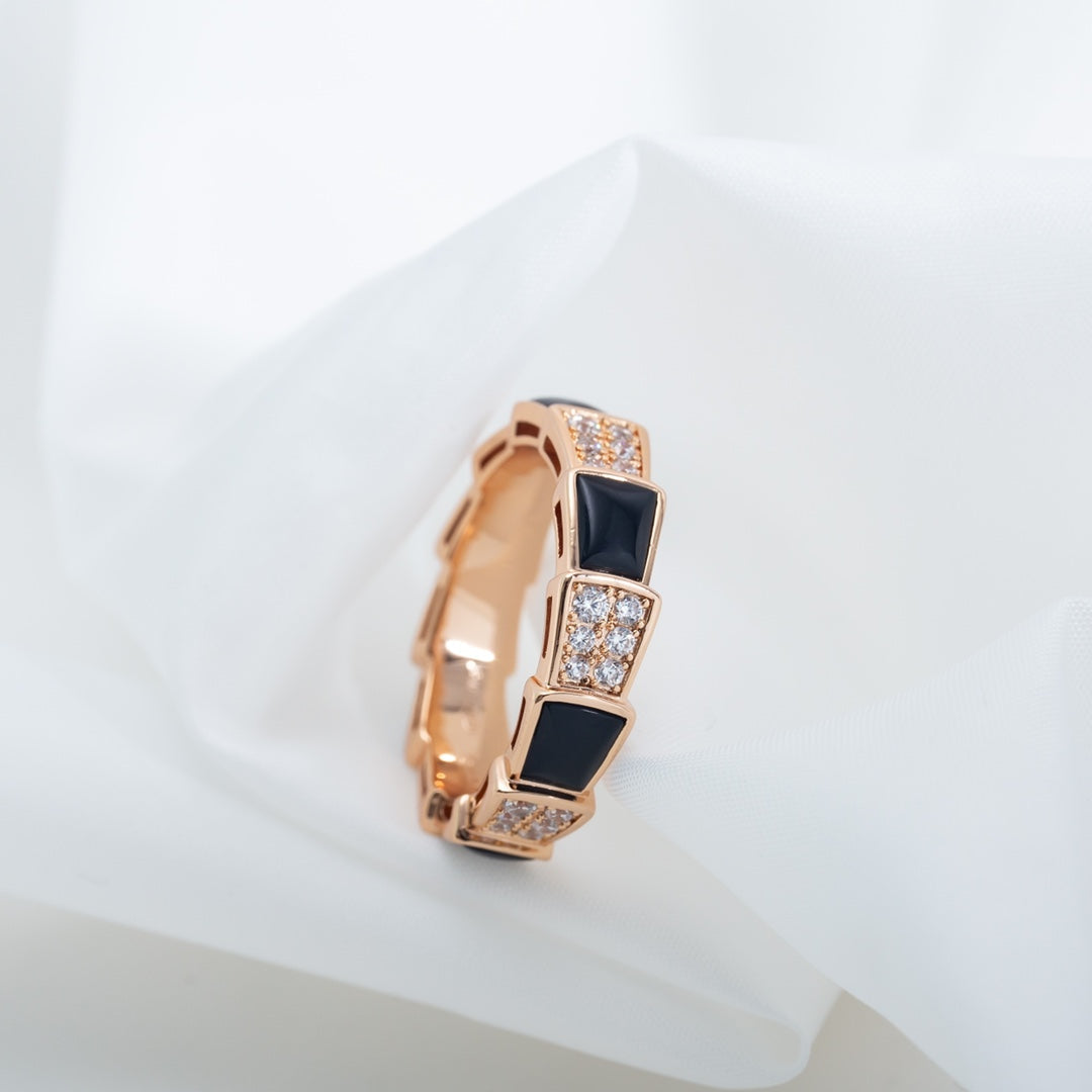 [⭐JeweliWhal]SERPENTI RING PINK GOLD BLACK MOP DIAMOND PAVED 4MM
