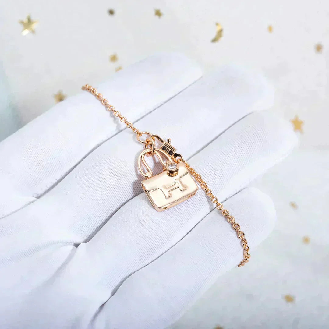 [⭐JeweliWhal]AMULETTE PEDANT ROSE GOLD NECKLACE