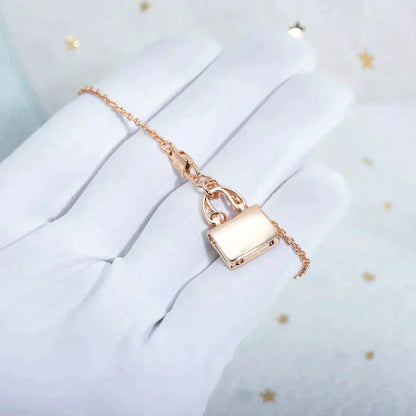 [⭐JeweliWhal]AMULETTE PEDANT ROSE GOLD NECKLACE