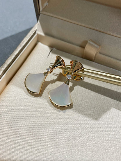 [⭐JeweliWhal]DREAM MOP 1 DIAMOND EARRINGS