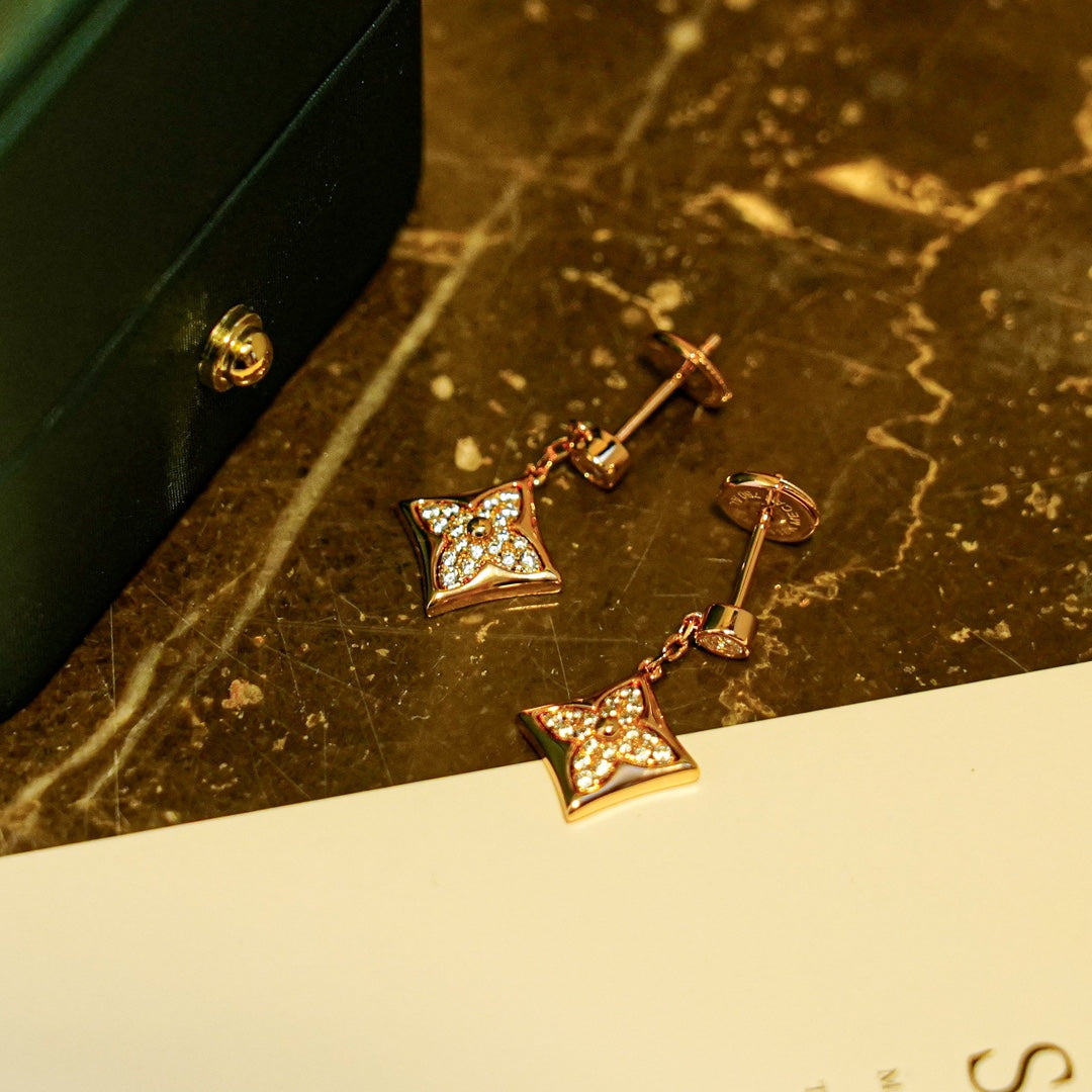 [⭐JeweliWhal]STAR DIAMONDS EARRINGS GOLD