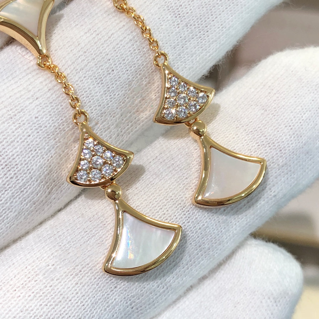 [⭐JeweliWhal]DREAM EARRINGS 3 MOTIFS DIAMOND MOP PINK GOLD