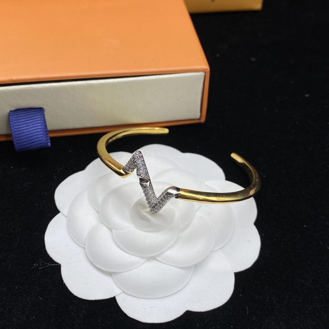 [⭐JeweliWhal]VOLTE UPSITE DOWN DIAMOND GOLD OPEN BRACELET