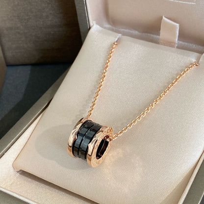 [⭐JeweliWhal]ZERO 1 BLACK CERAMIC PINK GOLD NECKLACE