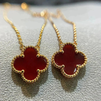 [⭐JeweliWhal]CLOVER 15MM CARNELIAN SINGLE FLOWER NECKLACE