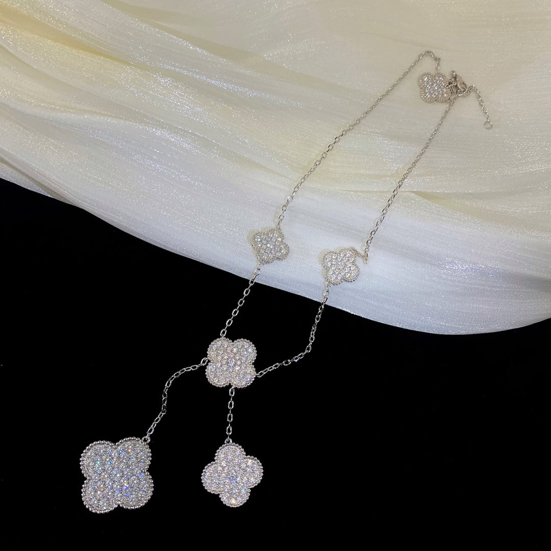 [⭐JeweliWhal]CLOVER 5 MOTIFS SILVER DIAMONDS NECKLACE