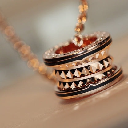 [⭐JeweliWhal]ZERO 1 ROCK PEDANT PINK GOLD BLACK NECKLACE