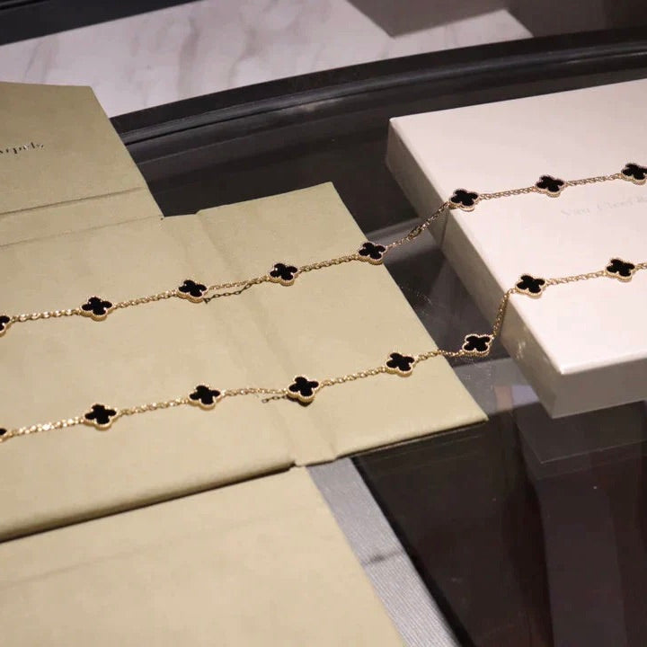 [⭐JeweliWhal]CLOVER 20 MOTIFS ONYX NECKLACE