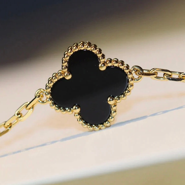 [⭐JeweliWhal]CLOVER 20 MOTIFS ONYX NECKLACE