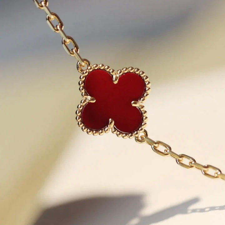 [⭐JeweliWhal]CLOVER 20 MOTIFS CARNELIAN NECKLACE