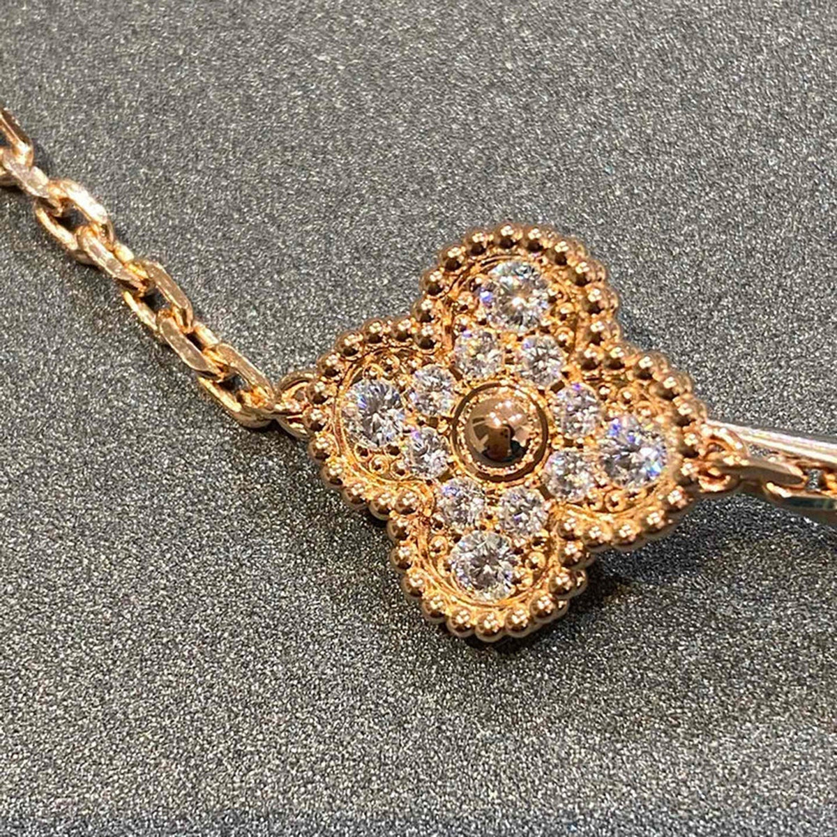 [⭐JeweliWhal] CLOVER 5 MOTIF FULL DIAMOND BRACELET COLLECTION