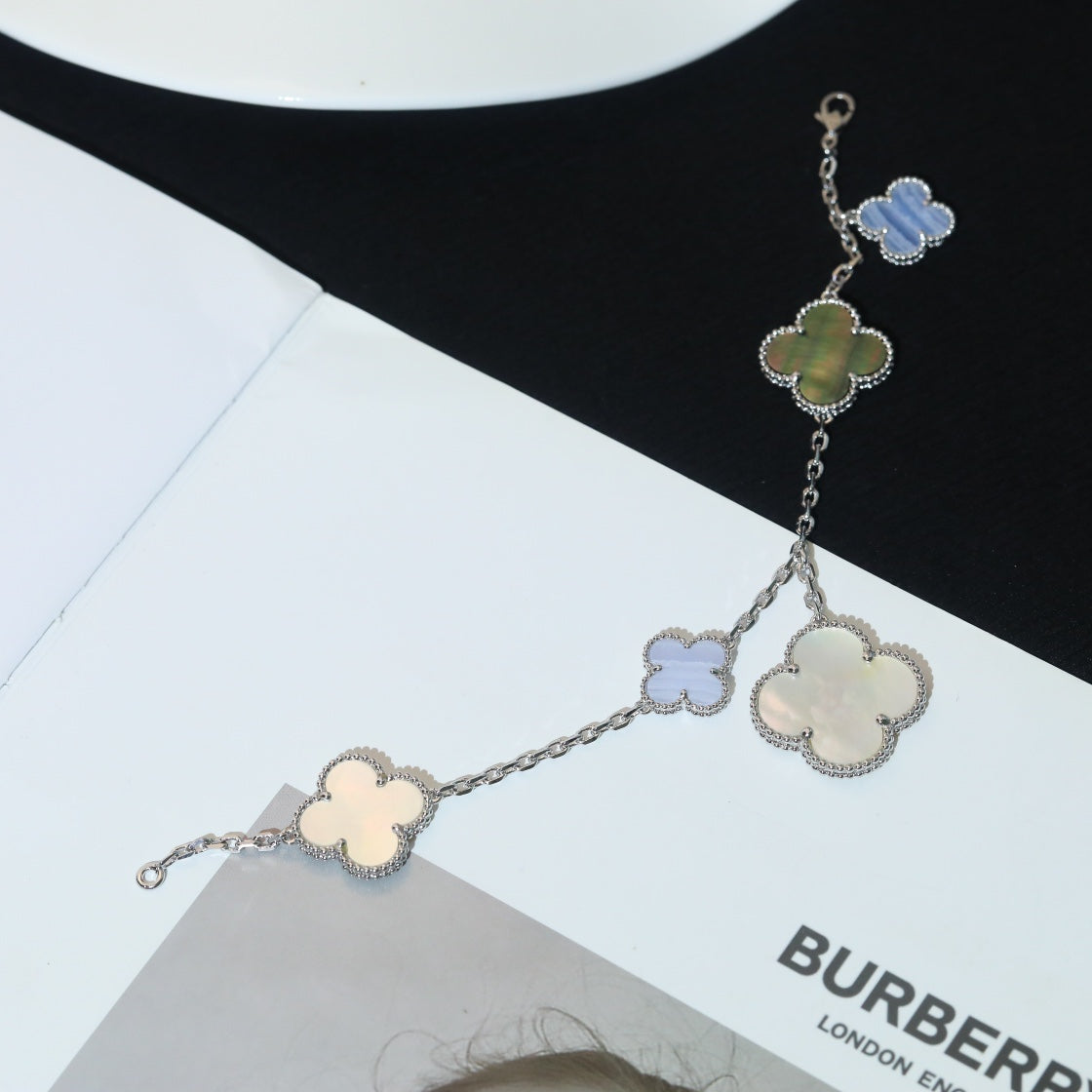 [⭐JeweliWhal]CLOVER BRACELET 5 MOTIFS MOP CHALCEDONY SILVER
