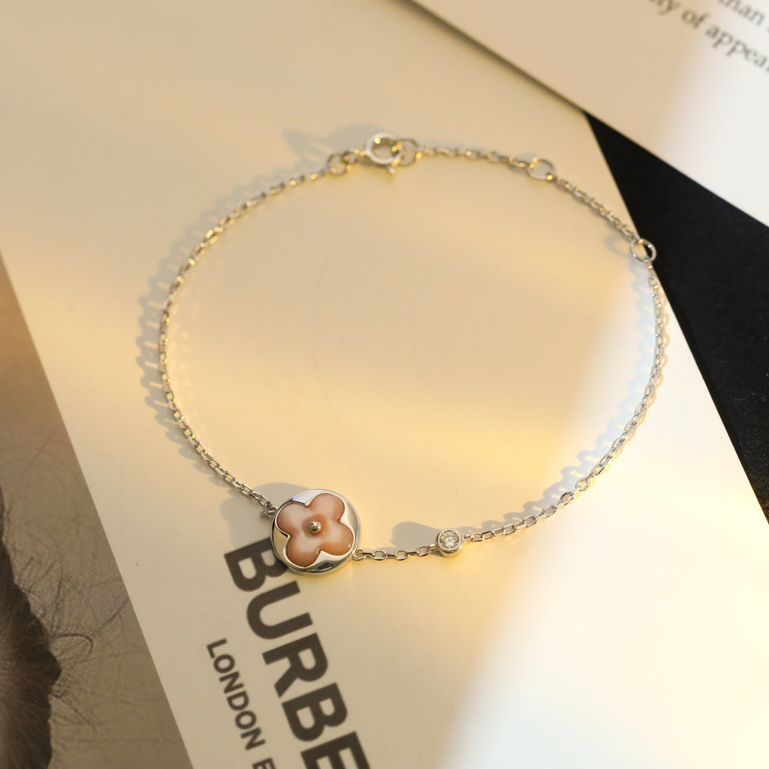 [⭐JeweliWhal]SUN MOTIF PINK MOP SILVER BRACELET