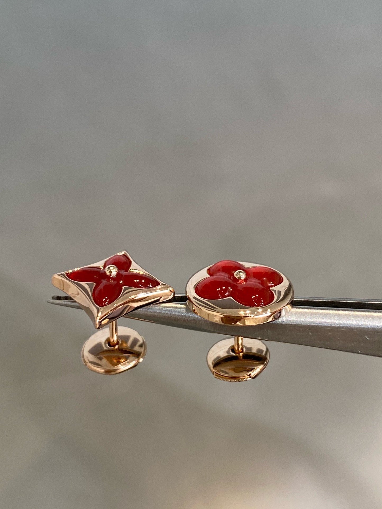 [⭐JeweliWhal]STAR AND SUN PINK GOLD CARNELIAN STUD EARRINGS