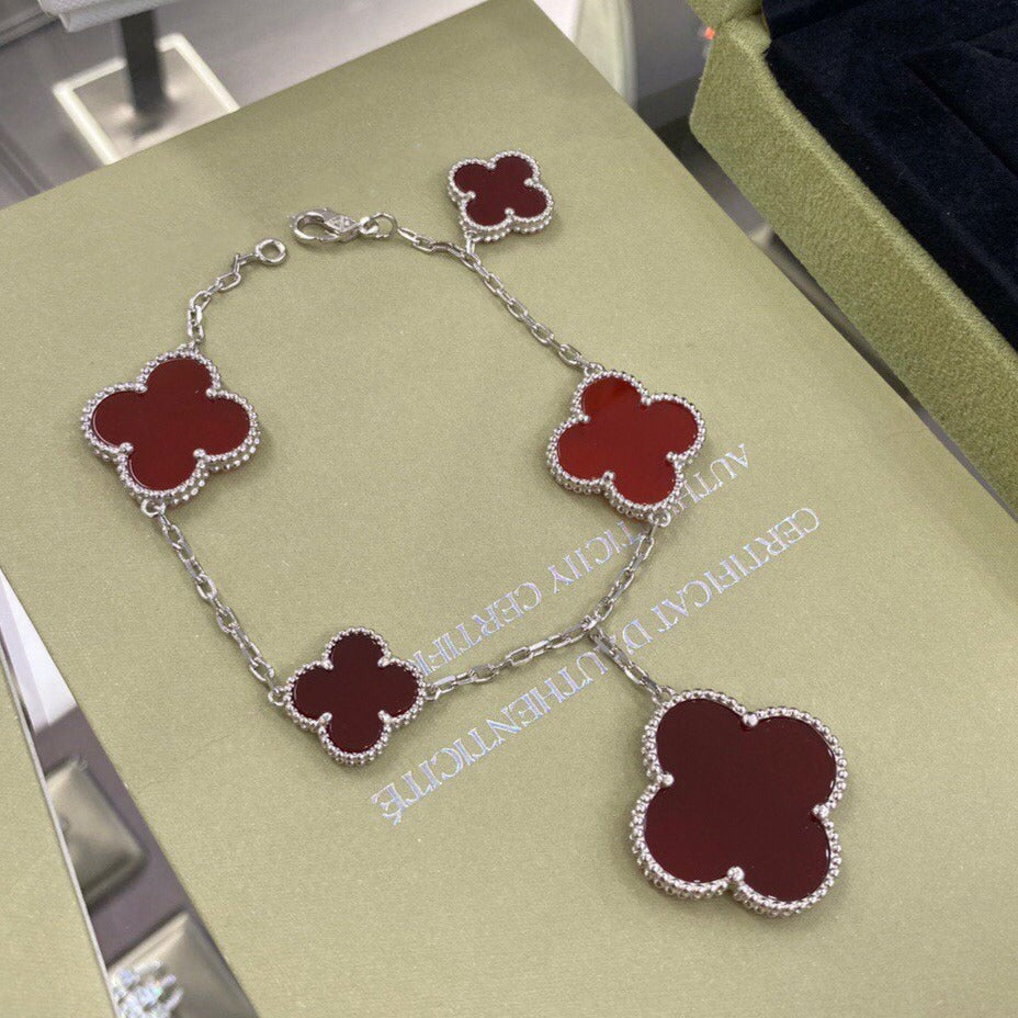 [⭐JeweliWhal]CLOVER 5 MOTIFS SIVLER CARNELIAN BRACELET