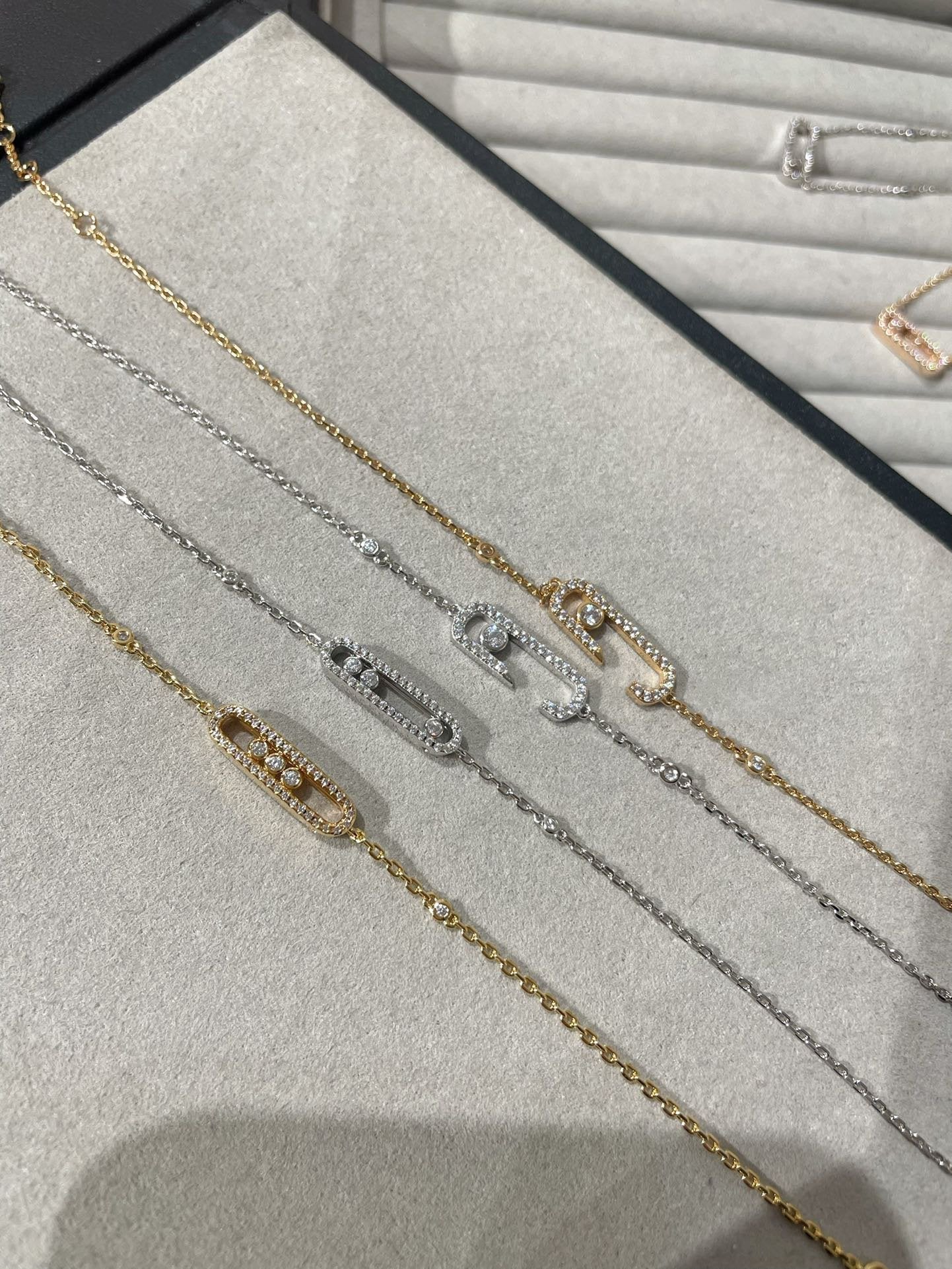 [⭐JeweliWhal]BABY MOVE DIAMOND BRACELET