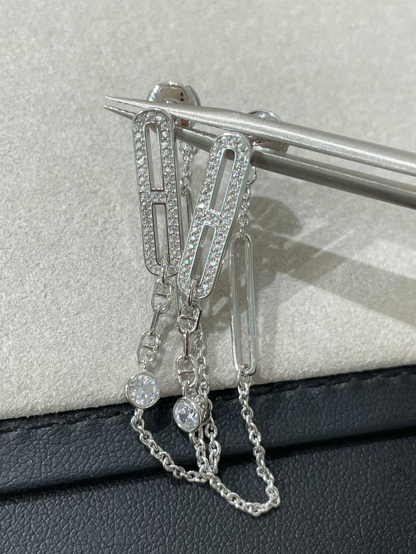 [⭐JeweliWhal]CHAINE CHAOS DIAMOND DROP EARRINGS