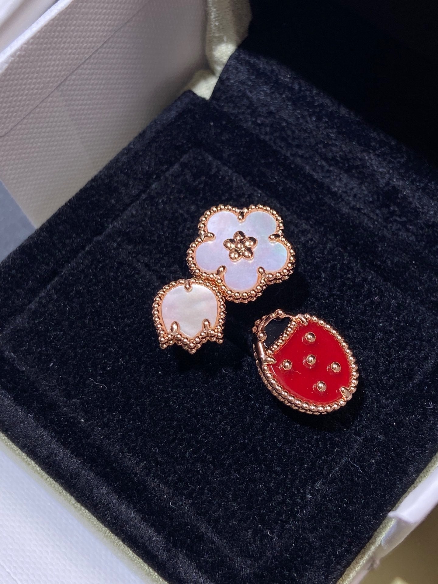 [⭐JeweliWhal]LUCKY 3 MOTIF ROSE GOLD RING