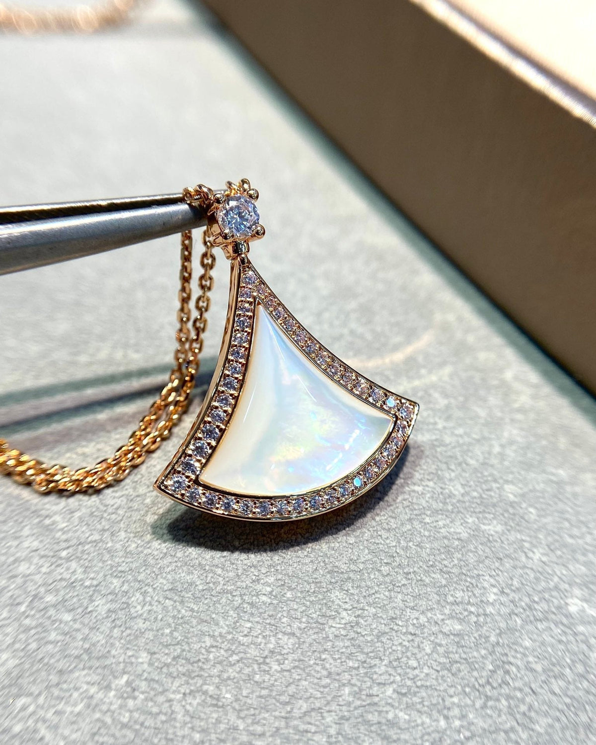[⭐JeweliWhal]DREAM MOP DIAMOND PAVED PINK GOLD NECKLACE