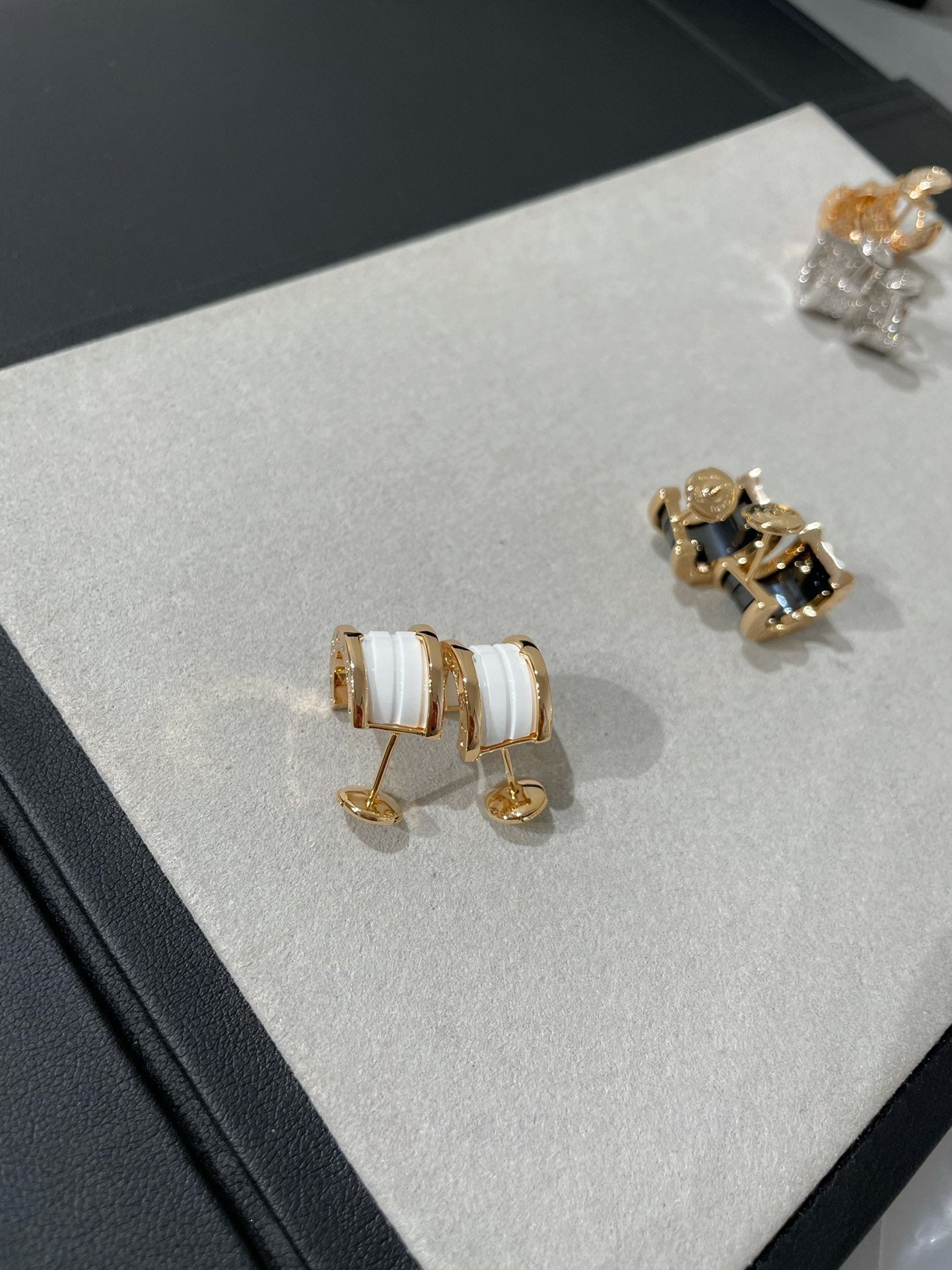 [⭐JeweliWhal]ZERO 1 PINK GOLD CERAMIC EARRINGS