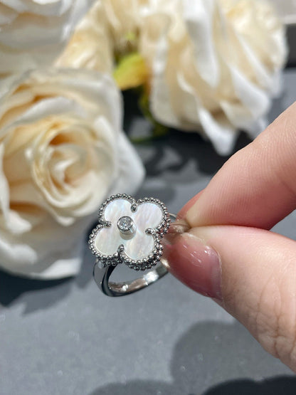[⭐JeweliWhal]CLOVER SILVER MOP DIAMOND RING
