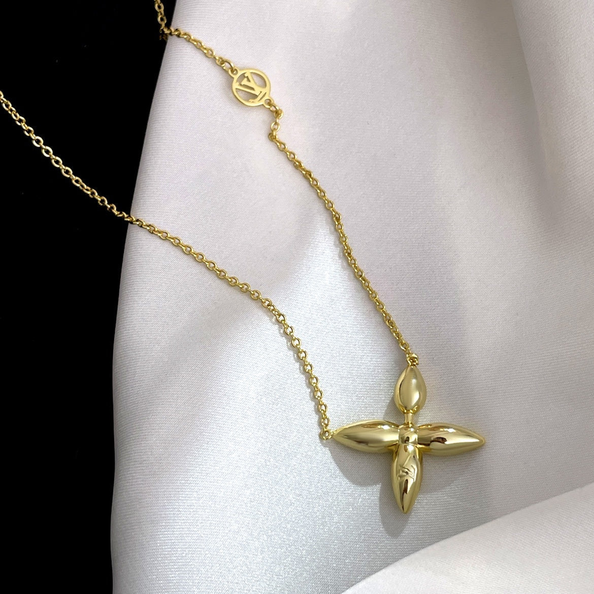 [⭐JeweliWhal]LOUISETTE GOLD NECKLACE