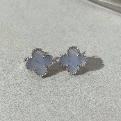 [⭐JeweliWhal]CLOVER CHALCEDONY SILVER STUD EARRINGS