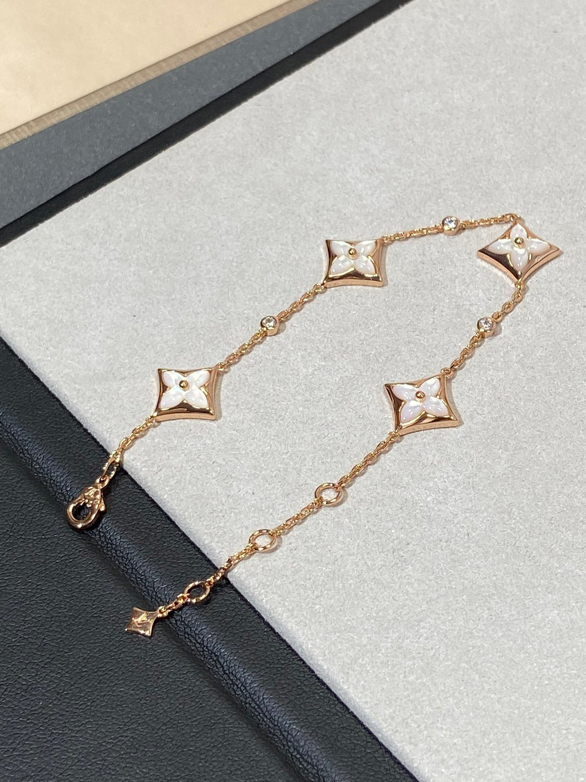 [⭐JeweliWhal]STAR 4 MOTIF MOP DIAMOND PINK GOLD BRACELET