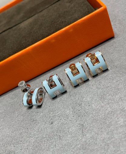 [⭐JeweliWhal]POP H SKY BLUE STUD EARRINGS