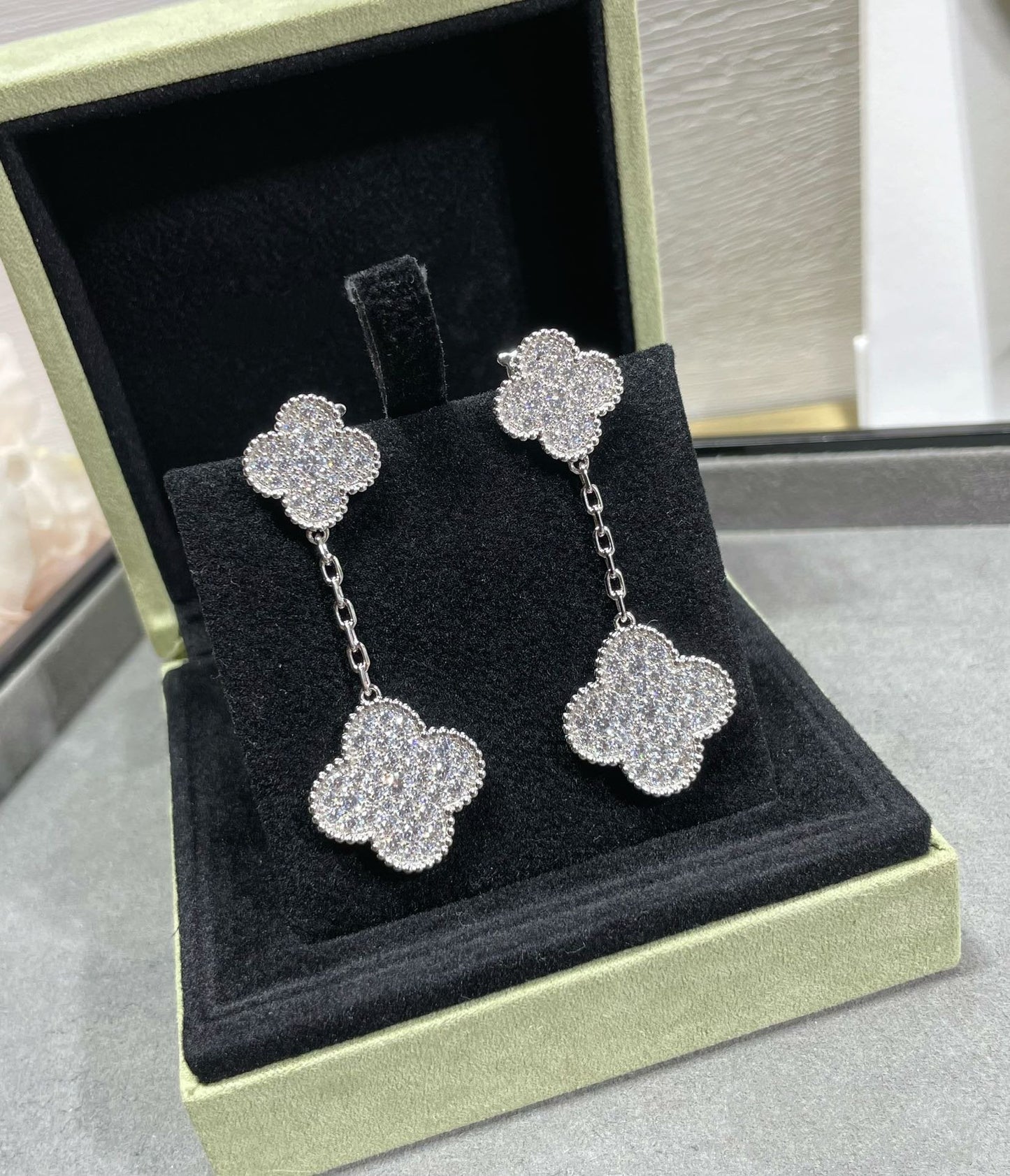 [⭐JeweliWhal]CLOVER 2 MOTIFS DIAMOND PAVED SILVER EARRINGS