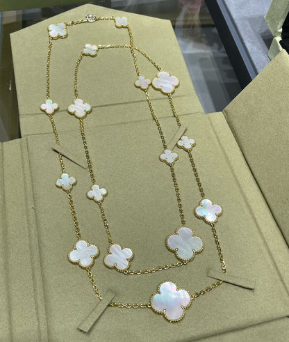 [⭐JeweliWhal]CLOVER 16 MOTIF WHITE MOP GOLD NECKLACE