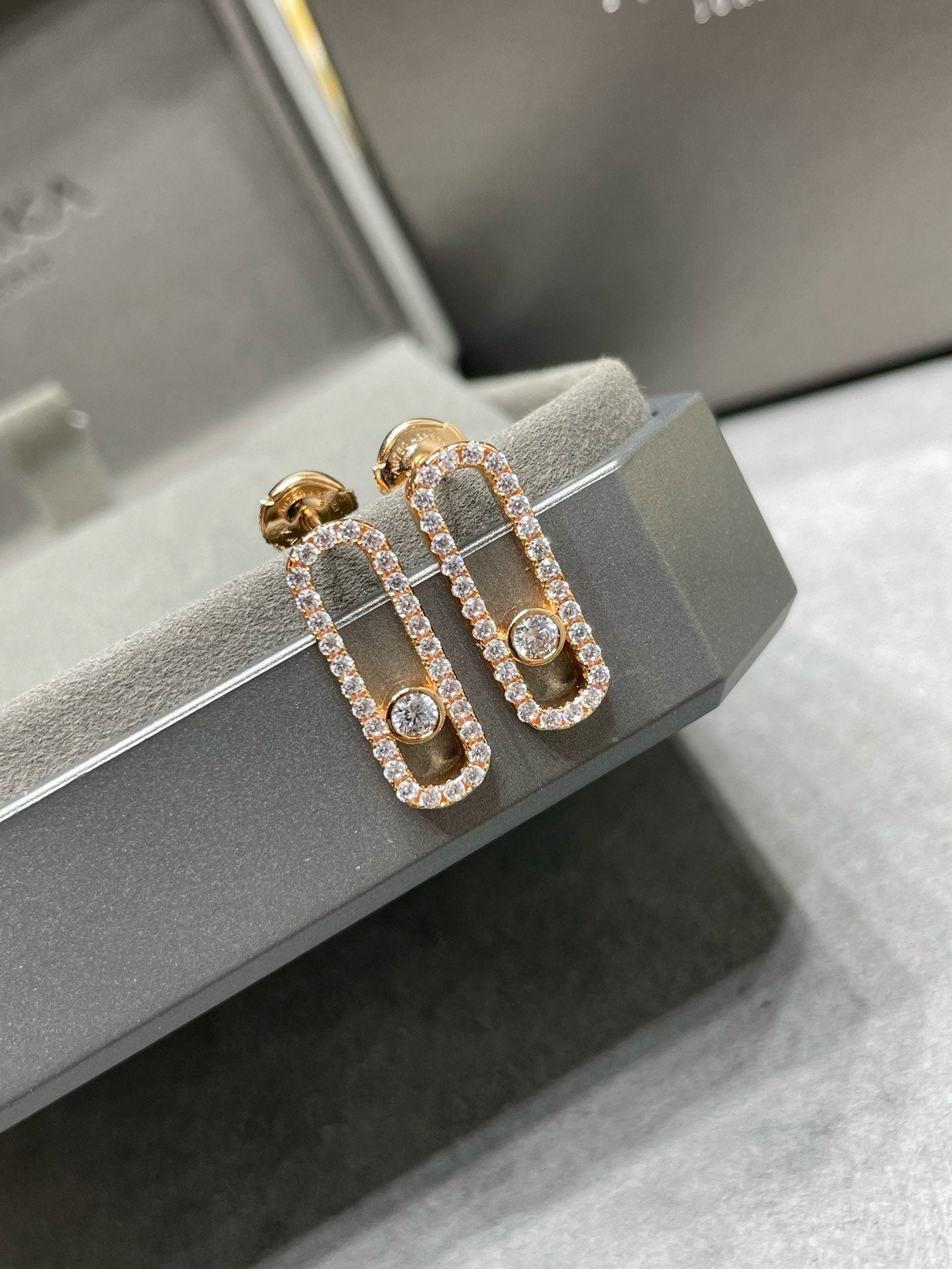 [⭐JeweliWhal]MOVE UNO STUD DIAMOND PAVED EARRINGS